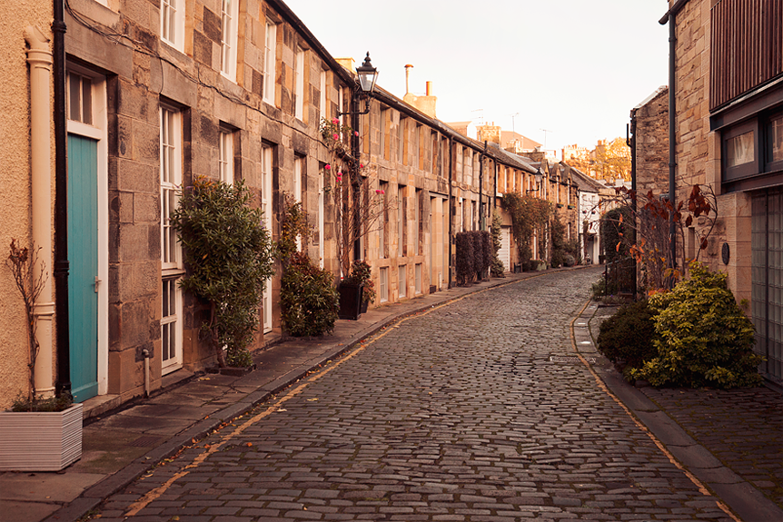 Travel Throwback Thursday Edinburgh: Circus Lane