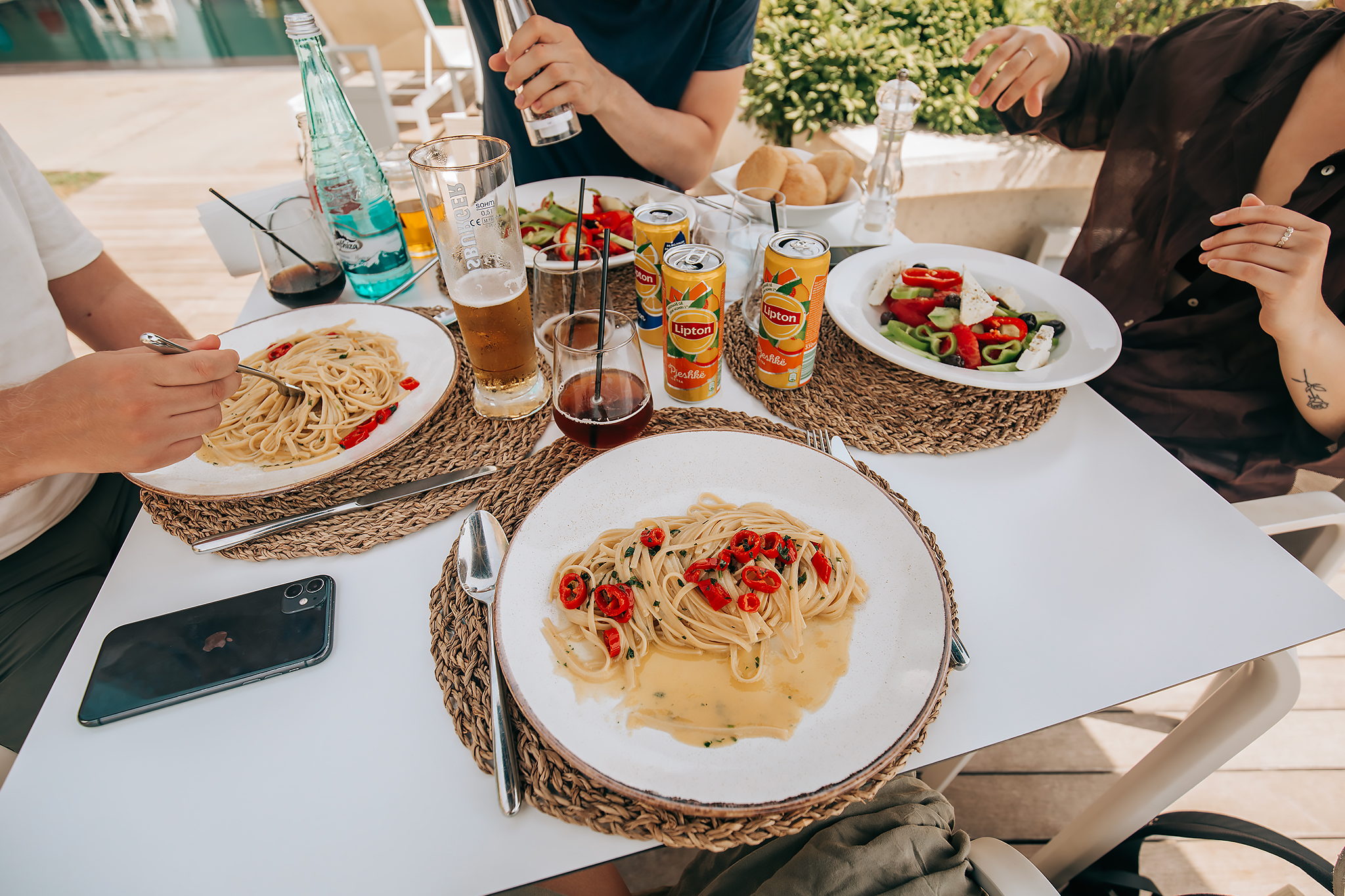 Lunch på Buzë Hotel​