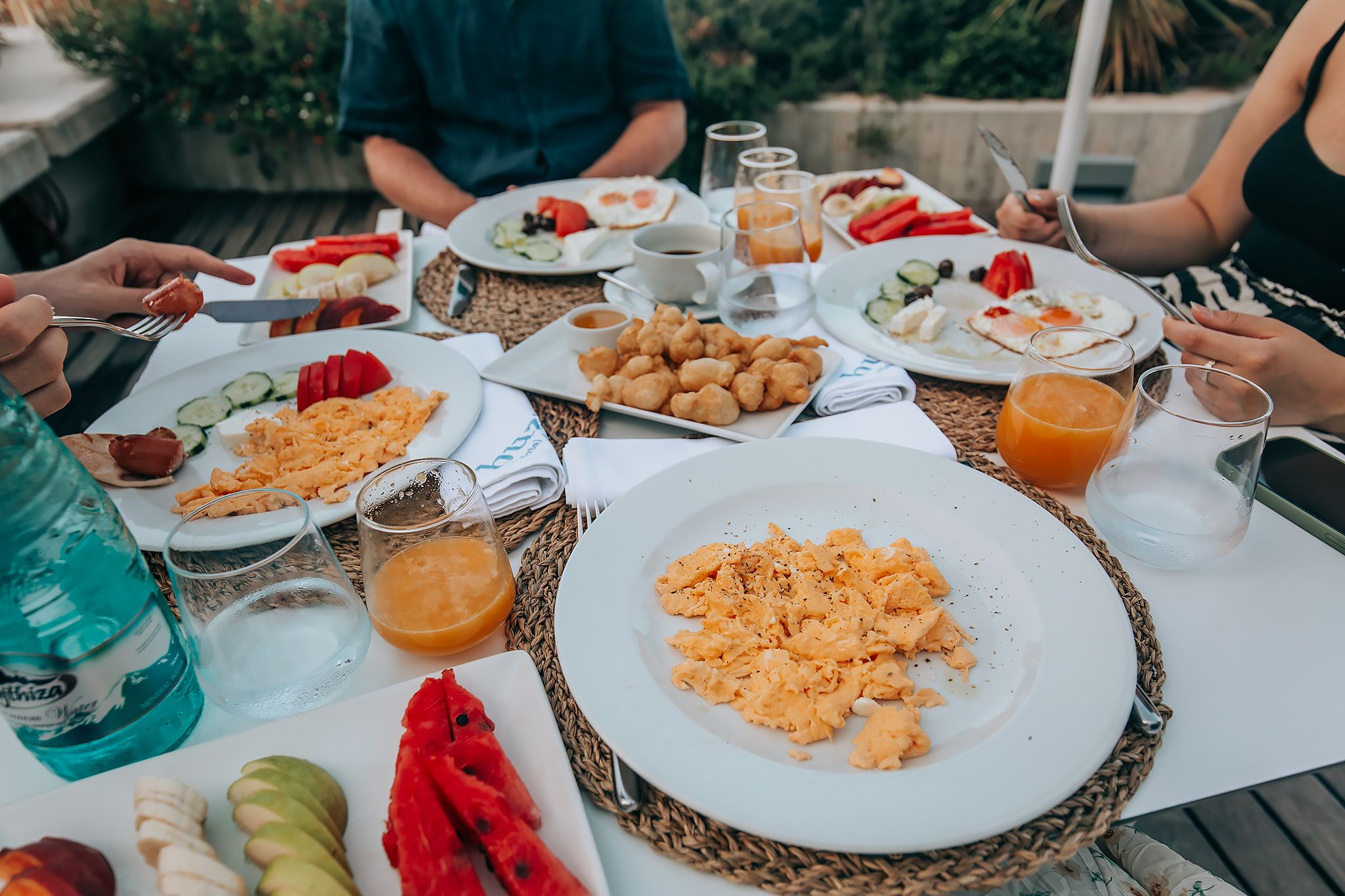 Frukost på Buzë hotell