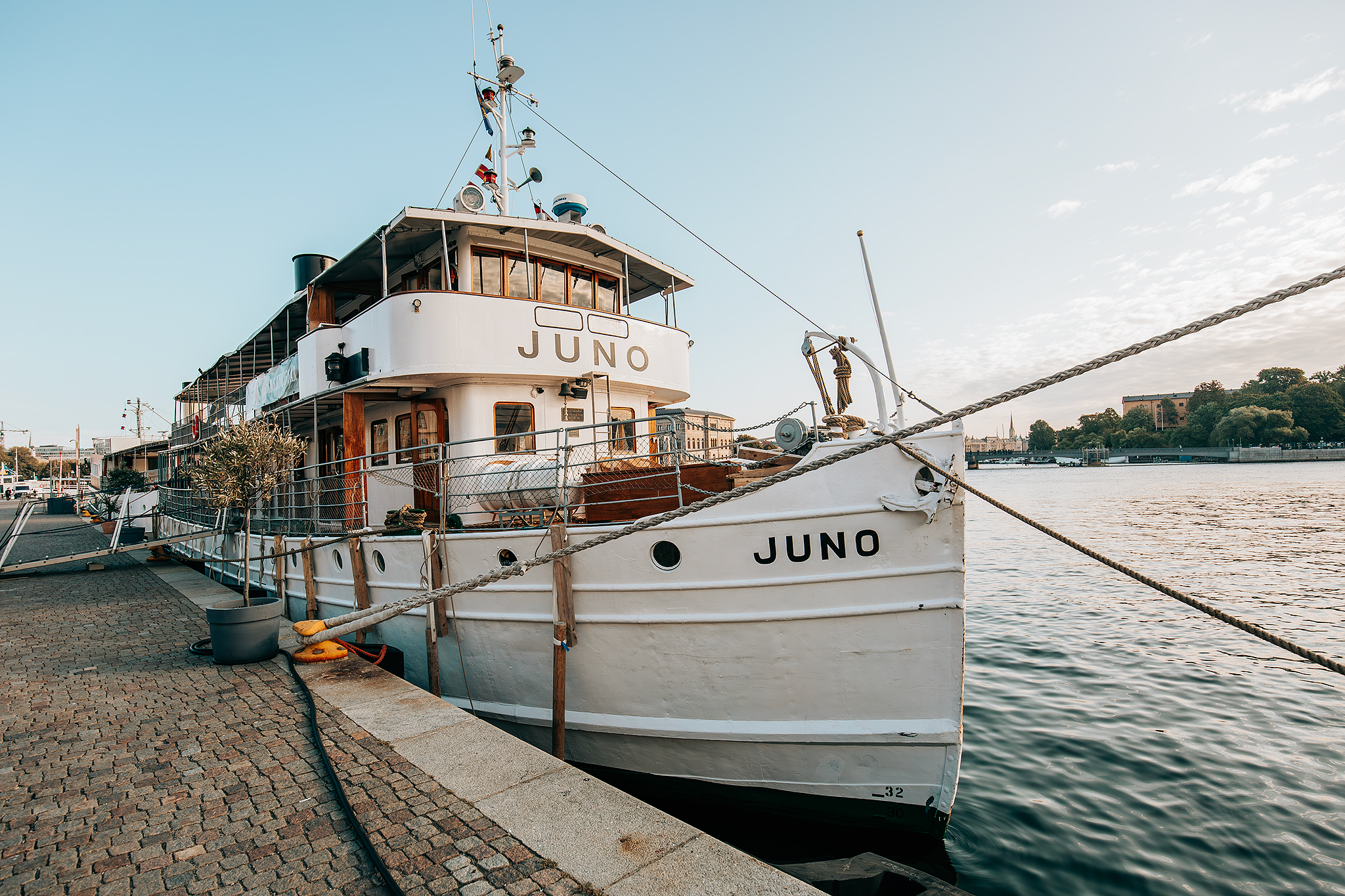 M/S Juno - Världens äldsta kryssningsfartyg