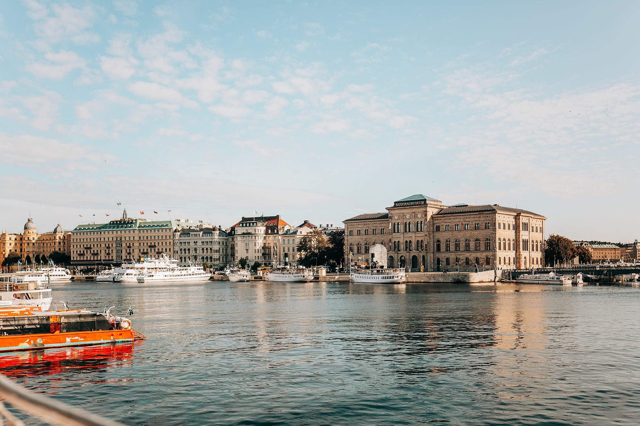 Välkomstfika ombord M/S Juno​