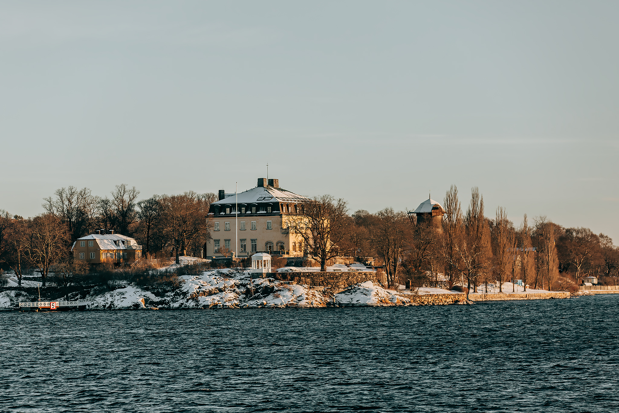 Båtresa från Stockholm till Vaxholm​.