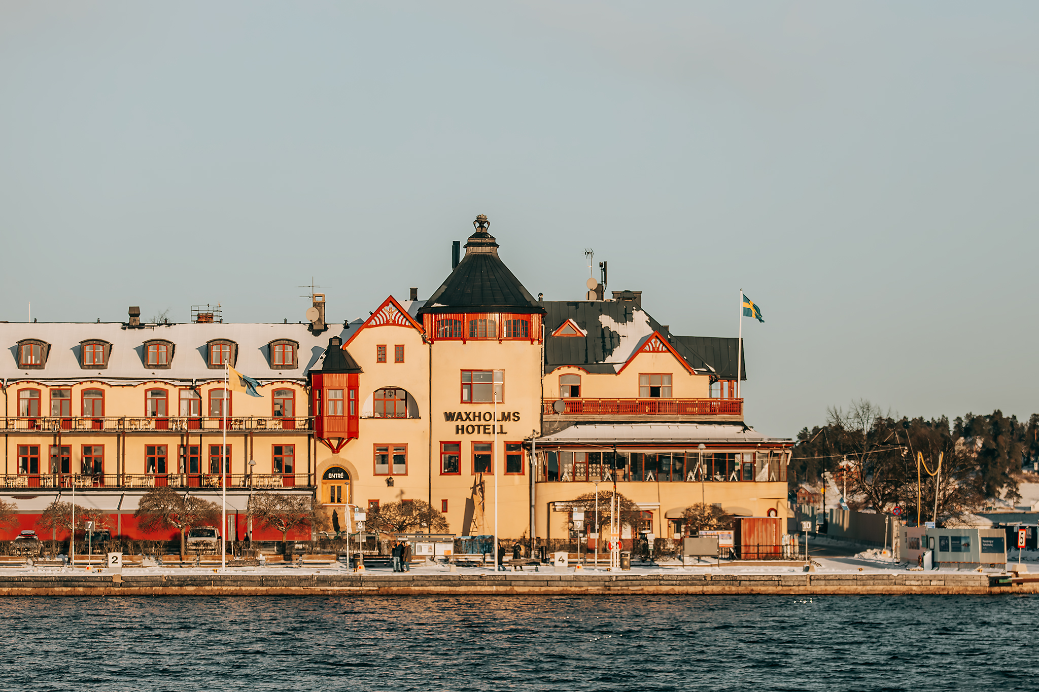 Båtresa från Stockholm till Vaxholm​.