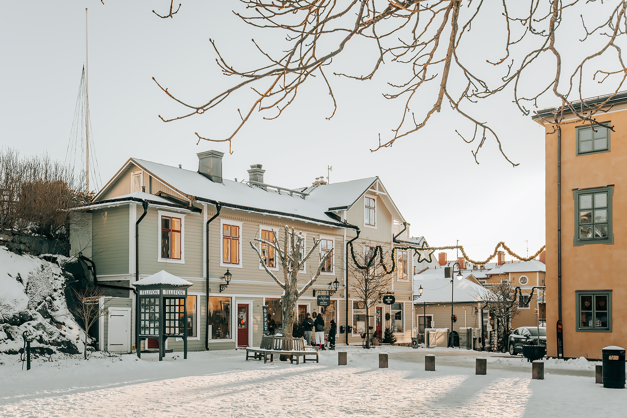 Rådhustorget i Vaxholm​ på vintern.